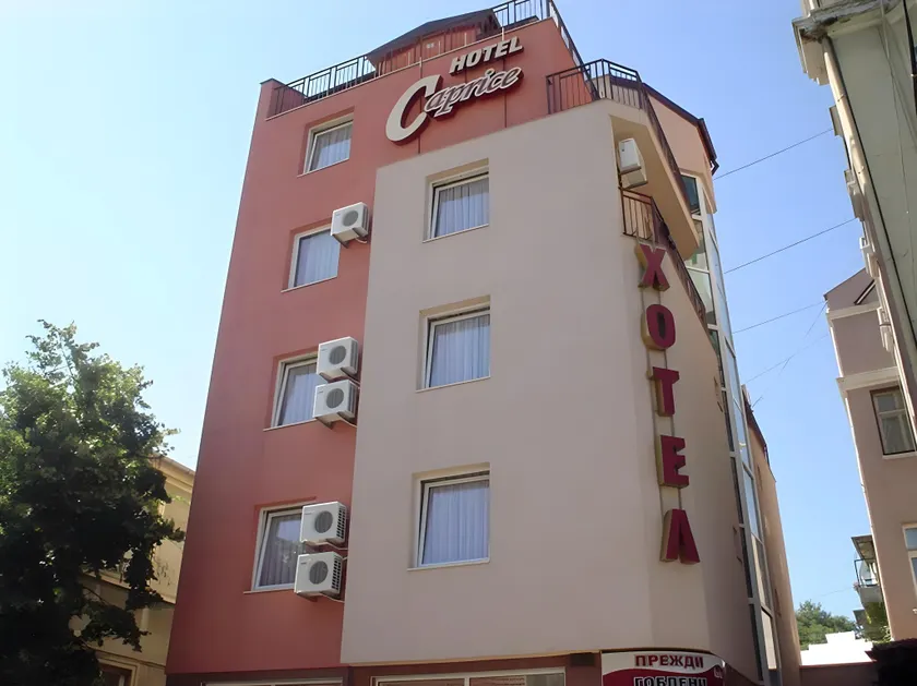 Caprice Family Hotel - Image 1