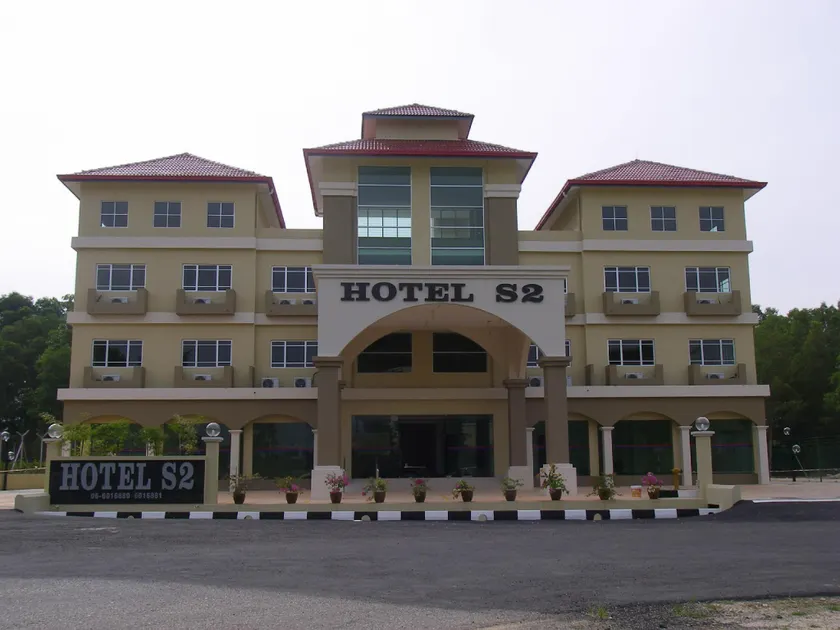 S2 Hotel - Image 1