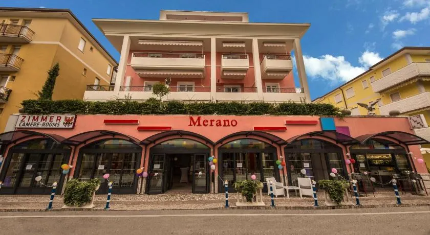 Casa Merano Residence & Restaurant Bibione Centro - Image 1