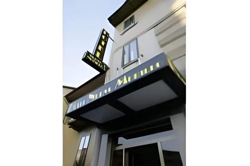 Miu Hotel - Image 1
