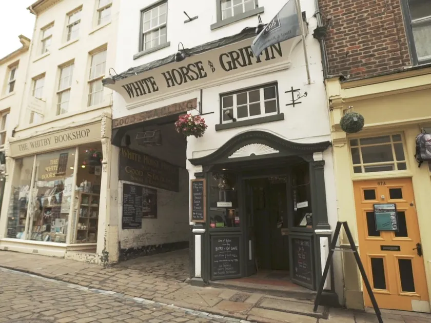 White Horse & Griffin - Image 1
