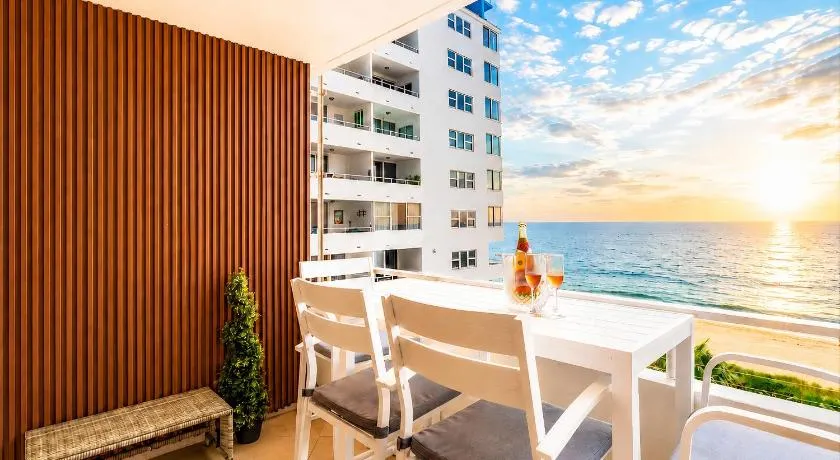 Beachfront Condo with Pool, Balcony & Ocean Views - Image 1