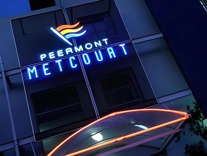 Peermont Metcourt Hotel - Image 1