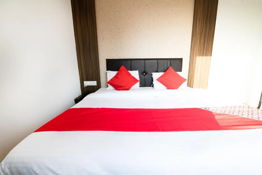 OYO 41067 Hotel New Ashirwad Kishangard - Image 1