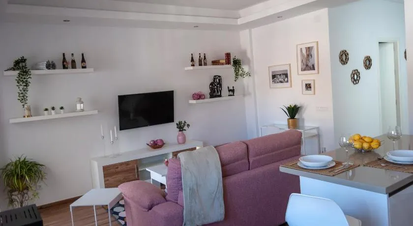 Apartamentos Cantarería, Rosa Mosqueta - Image 1