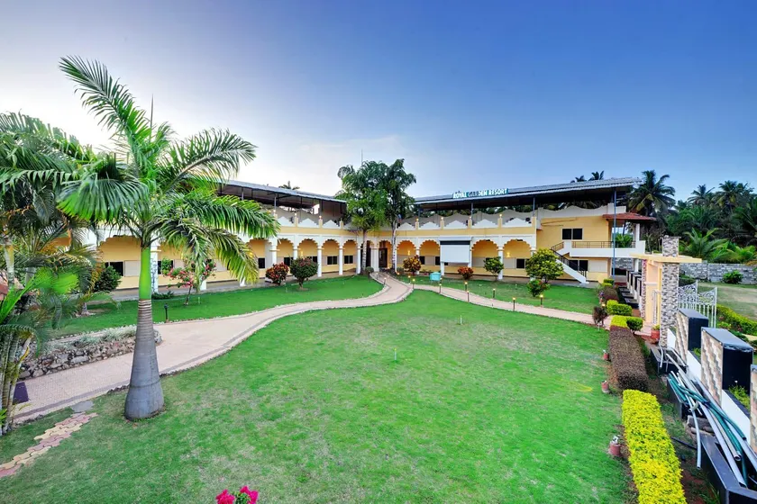 Royal Garden Brindavan Resort - Image 1