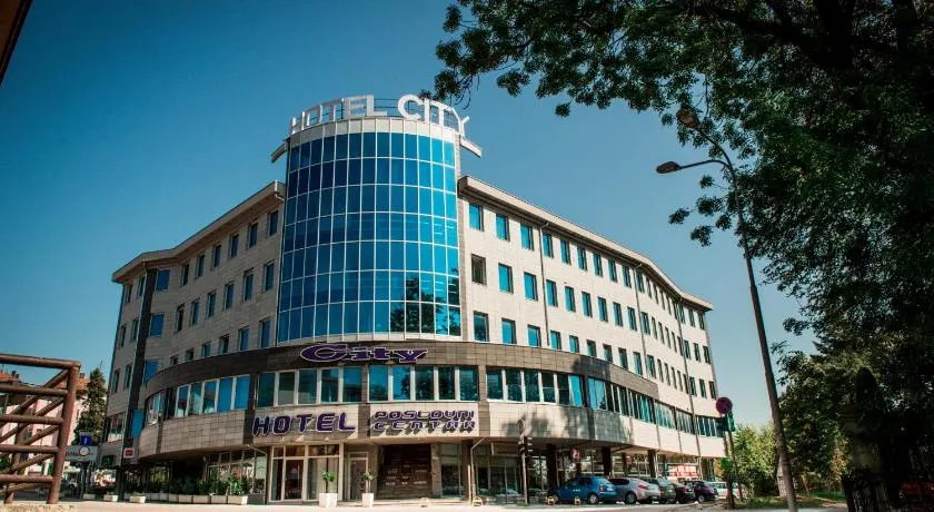 Hotel CITY - Image 1