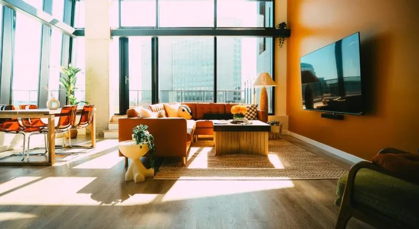 NEW Pause Penthouse Lofts -Downtown- Free Parking - Image 1