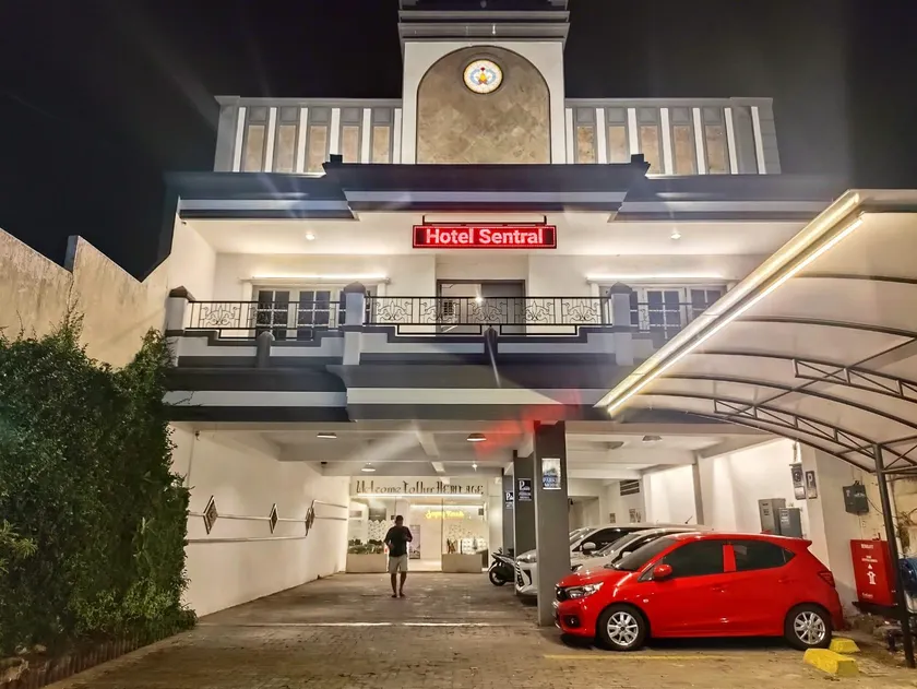 Sentral Boutique Hotel Kediri - Image 1