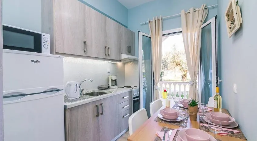 Lamda Apartments By Estia - Image 1