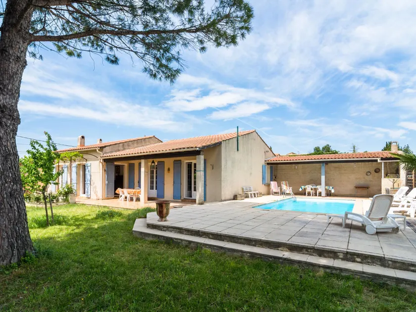 Wonderful Cottage in Pujaut with Swimming Pool - Image 1