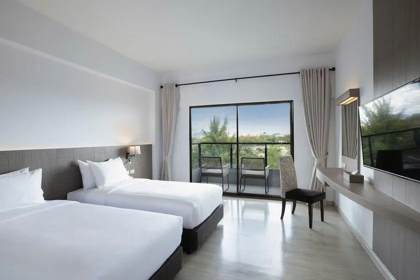 Centara Life Cha-Am Beach Resort Hua Hin - Image 1