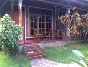 Bayumantra Bungalows - Image 1
