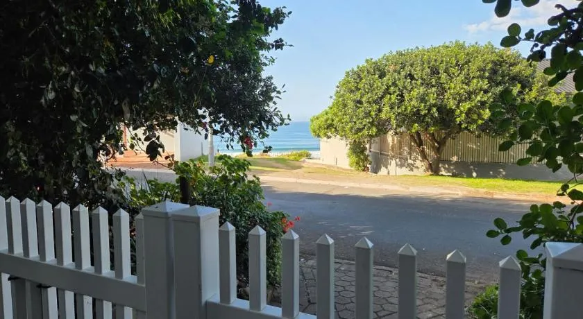 Volgens Plan Family Holiday Home in Little Brak River - Image 1