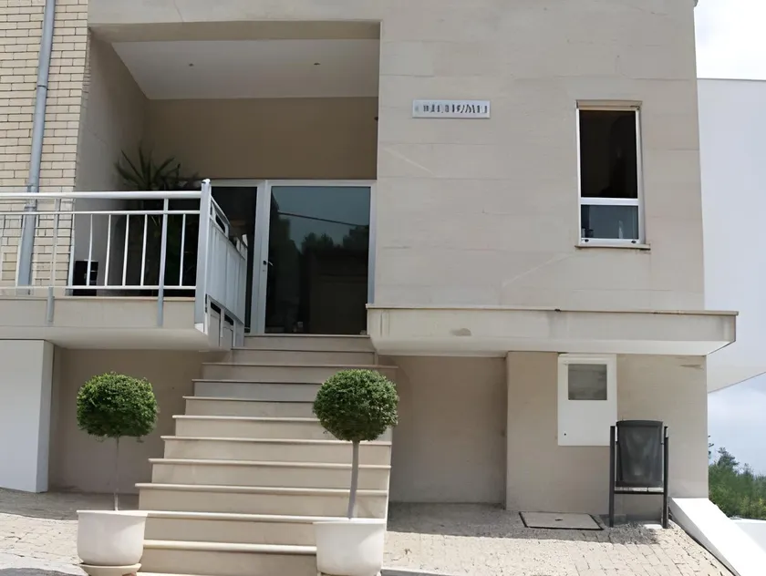 Dom Hotel - Image 1
