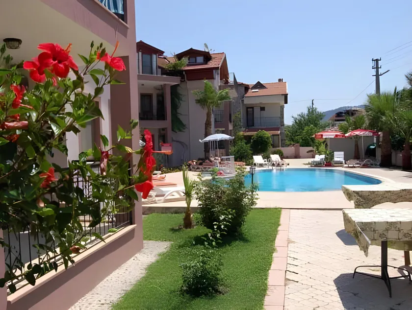 Minta Apartments - Image 1