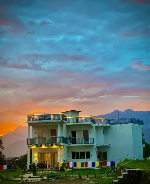 Social Monkey Hostel Bir - Image 1
