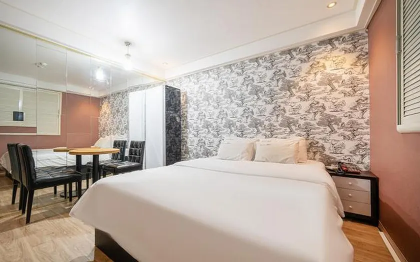 Hotel mimi - Image 1