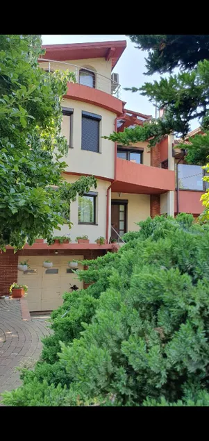 Home away from home -Johanna House Dream Apartment - Image 1