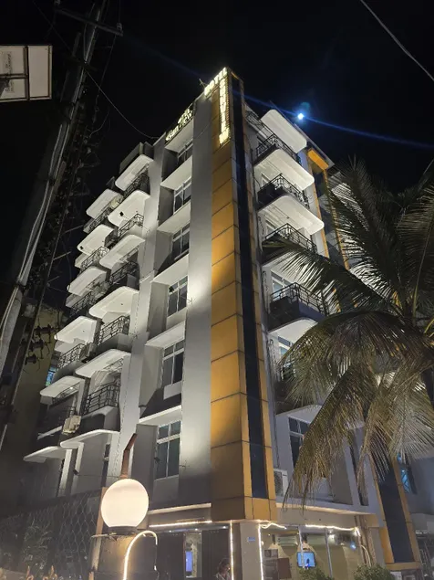Hotel Sunview, Sixmile - Image 1