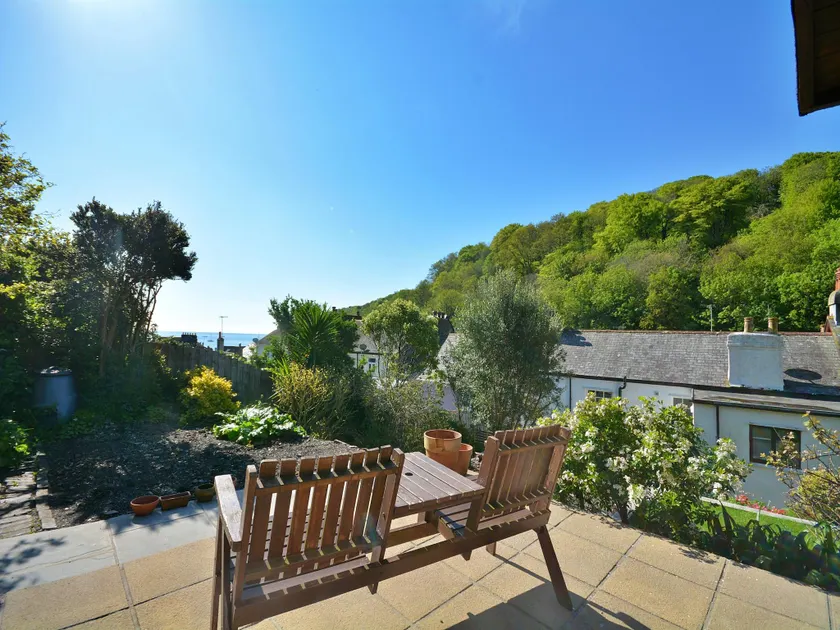 Cottage in Cawsand near Sandy Beaches - Image 1