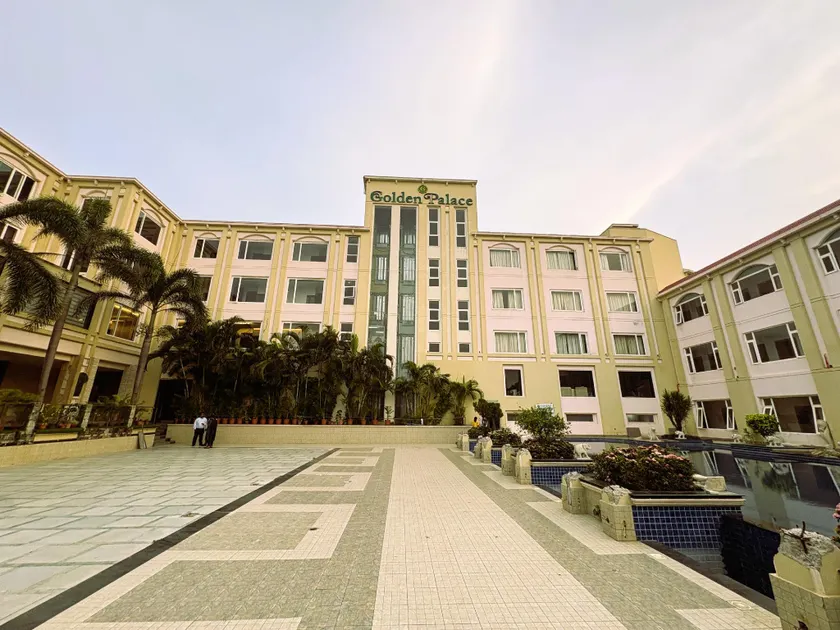 Hotel Golden Palace Puri - Image 1