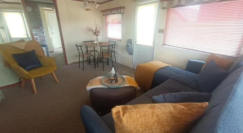 Mount bolton mobile home - Image 1