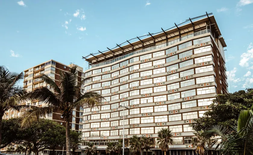 Belaire Suites Hotel - Image 1