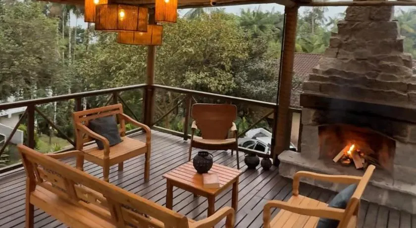 Casa da Pedra Serrinha - Image 1