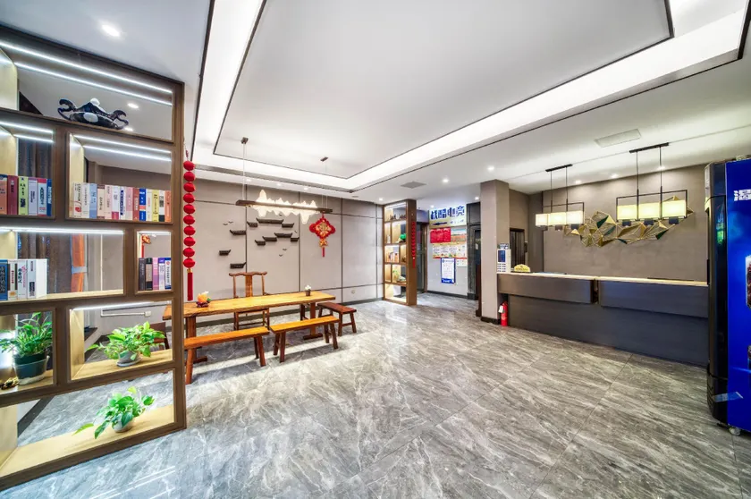 Hongfu Four Seasons Hotel Bali (Dongsheng Road Food Street Branch) - Image 1