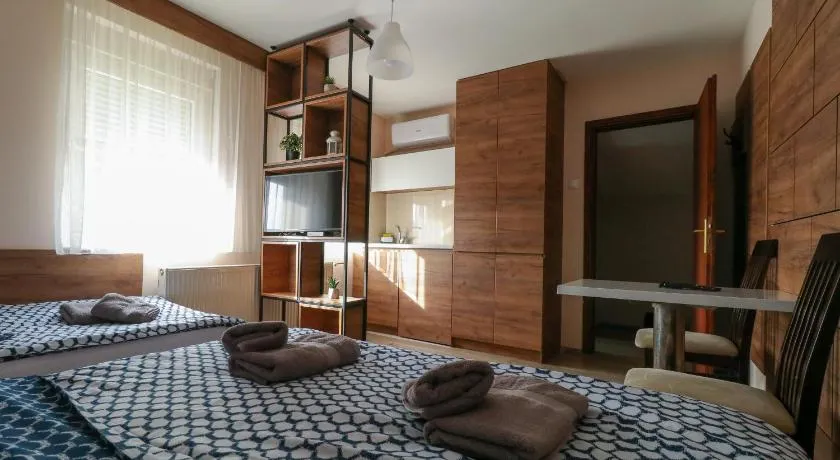 Studio Apartments Maksimović - Image 1