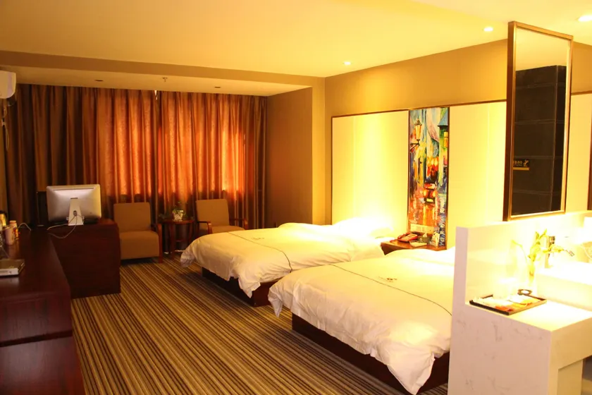 Riverside Traders Hotel - Image 1