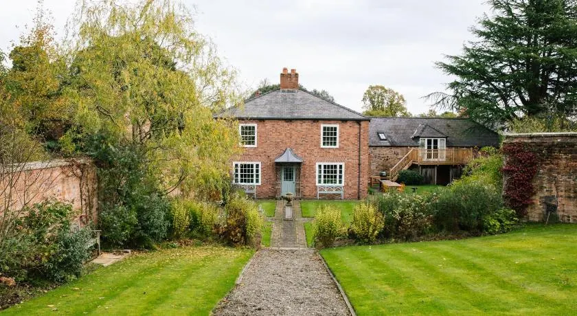 Gardener's House - Hawarden Estate - Image 1