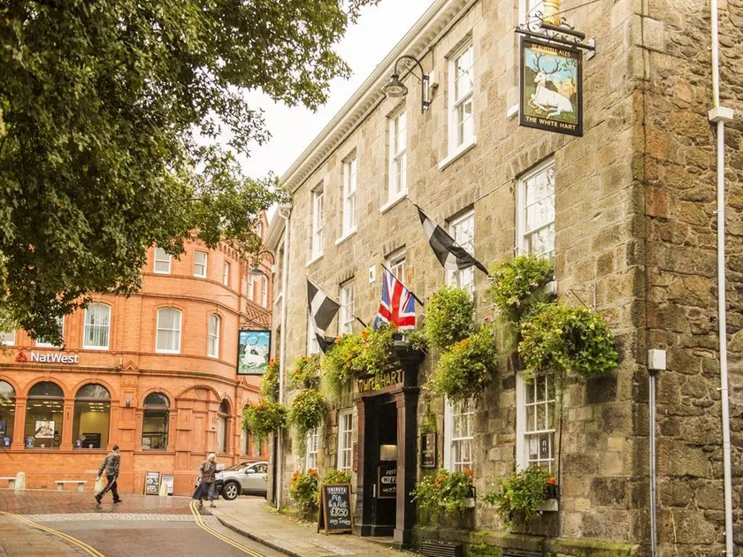 The White Hart Hotel - Image 1