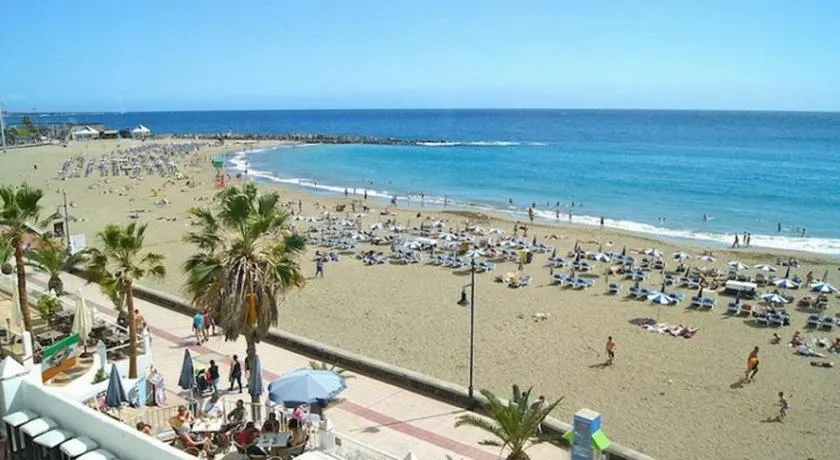 Fabulous Beach Apartments in Los Crstianos - Image 1