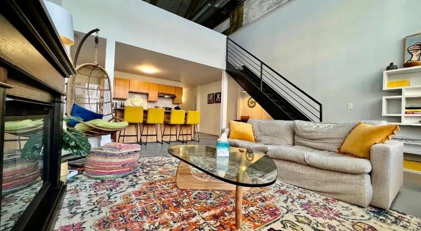 Swanky Loft Near Kings Island, Brewery, Bike Trail - Image 1