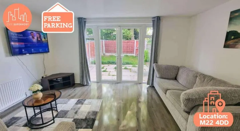 3 Bed Northenden Home Free Parking - Image 1