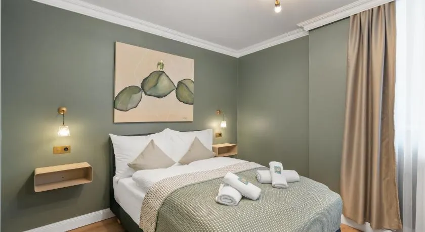 HOME1 - Serre Boutique Hostel - Image 1