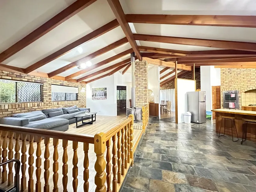 Cosy mountain hideaway in Brisbane - Image 1