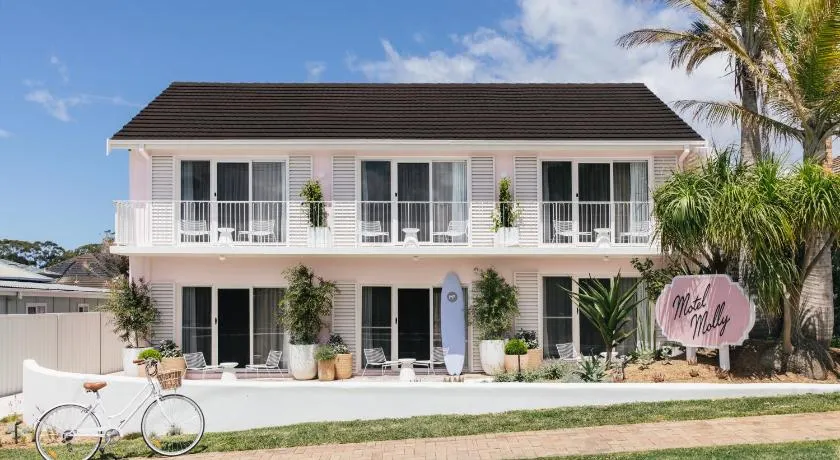Motel Molly - Boutique Hotel Mollymook - Image 1