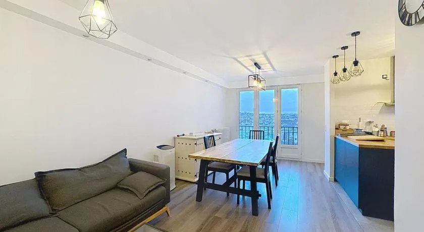 Superbe appartement avec une vue magnifique idéal pour une famille ou des professionnels - Image 1
