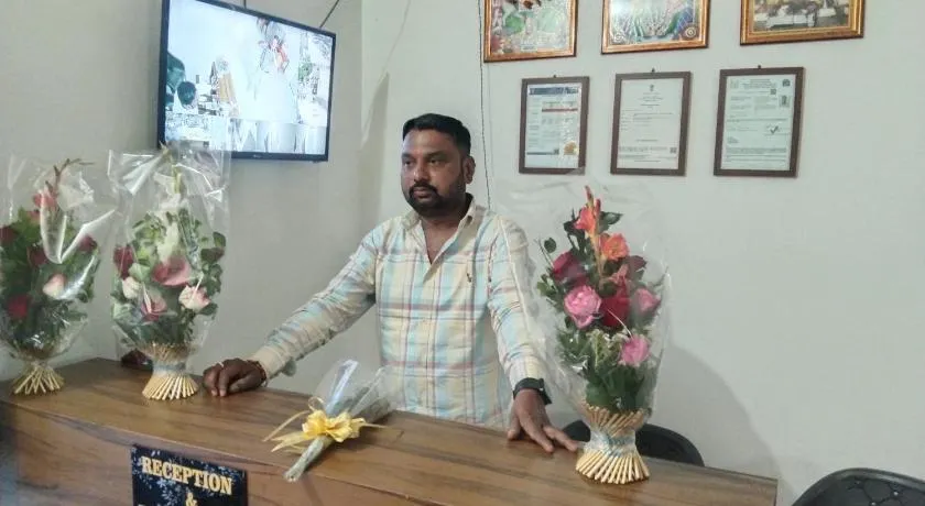 Akshay Hotel - Image 1