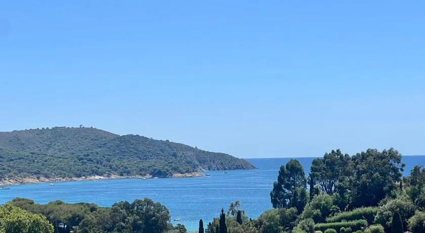 La terrasse sur la Mer, appart Gigaro 4 pers, piscine et plage à pied - Image 1