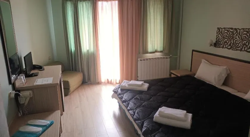 Green Hotel Fortuna - Image 1