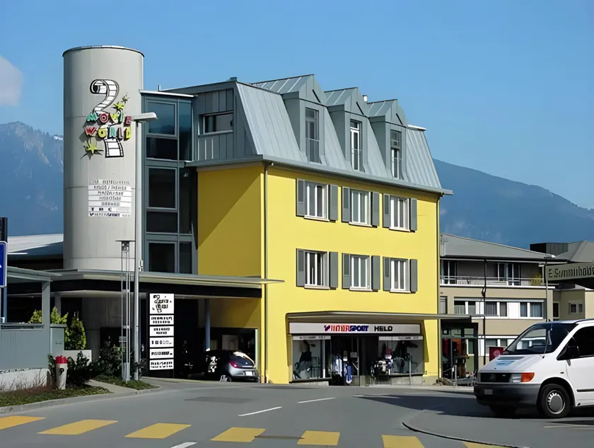 Hotel Movieworld - Image 1