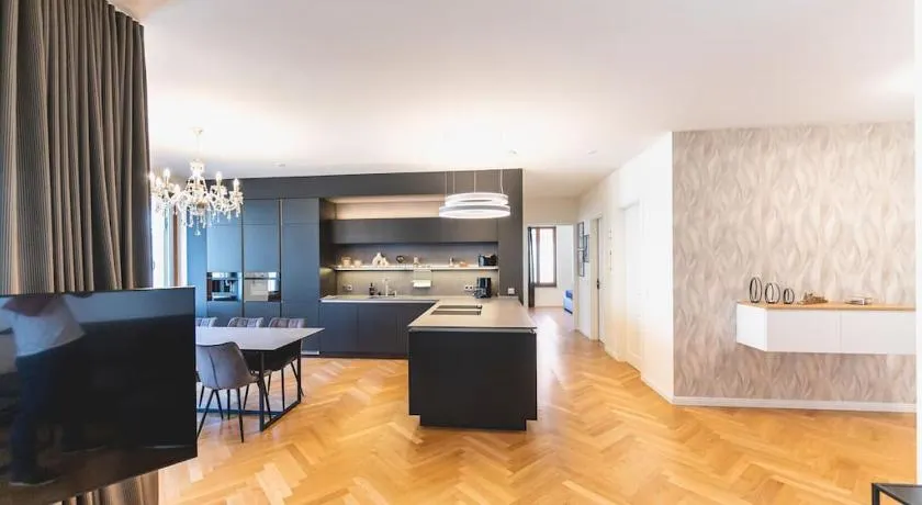 TIP! Design trifft Lage 120 qm Premium Apartment - Image 1