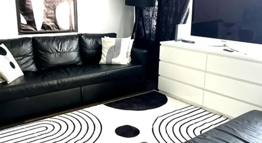 Executive Suite-Business Edition - Image 1