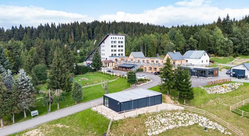 Hotel Zerrenpach Látky - Image 1