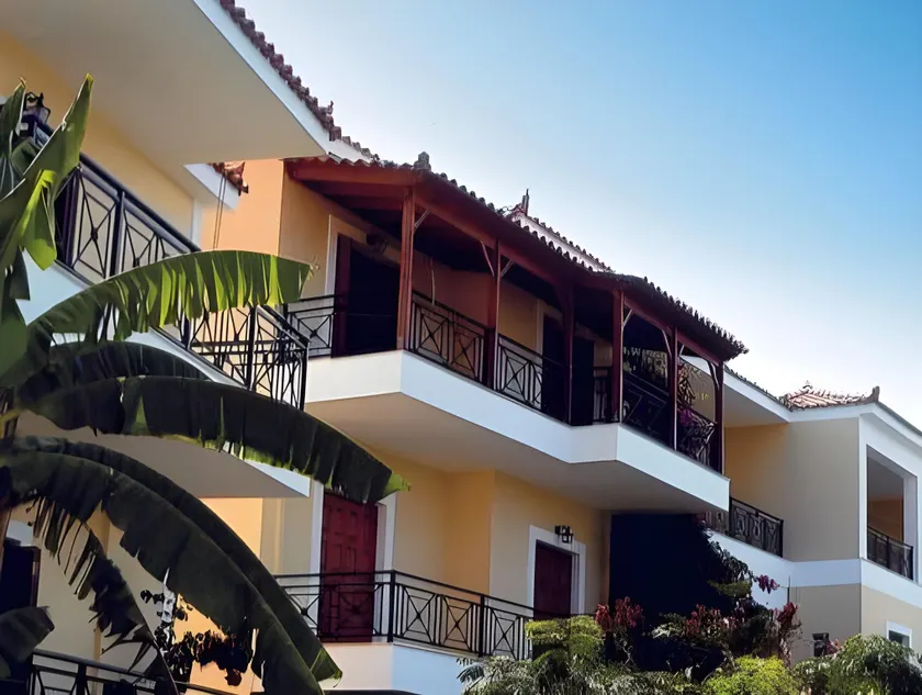 Thalina Hotel - Image 1