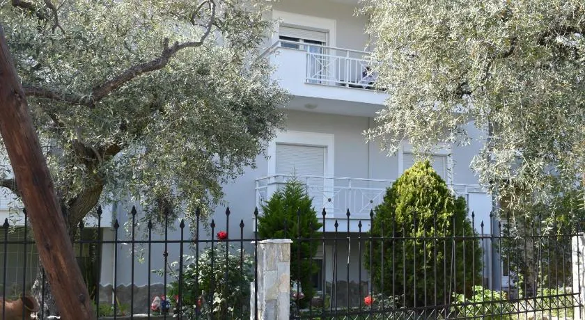 Papachristos Villa - Image 1
